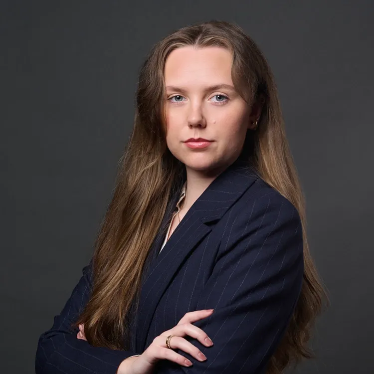 Porträttbild på Julia Rosén